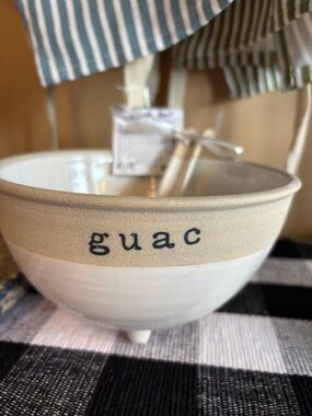 Stoneware 'guac' Dip Bowl in Beige and White - Kitchen Serving Bowl and spoon